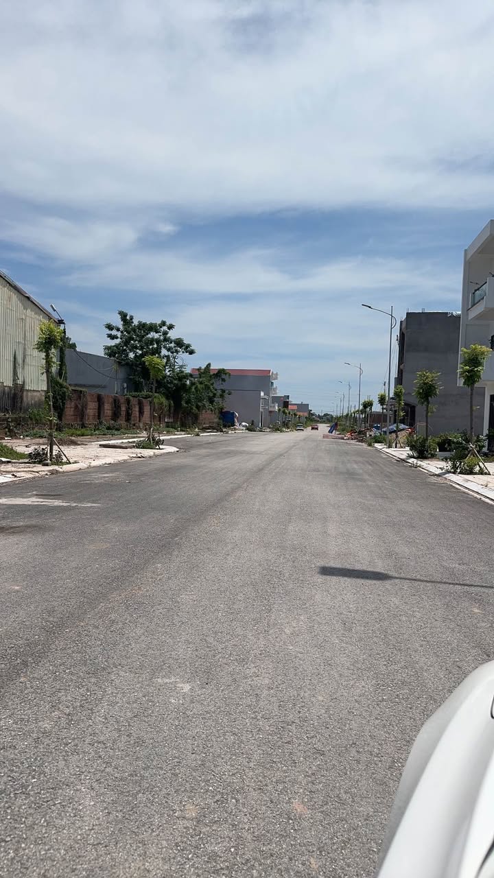 Đất nền Ninh Dương Móng Cái 105m² trục chính, Pháp lý rõ ràng