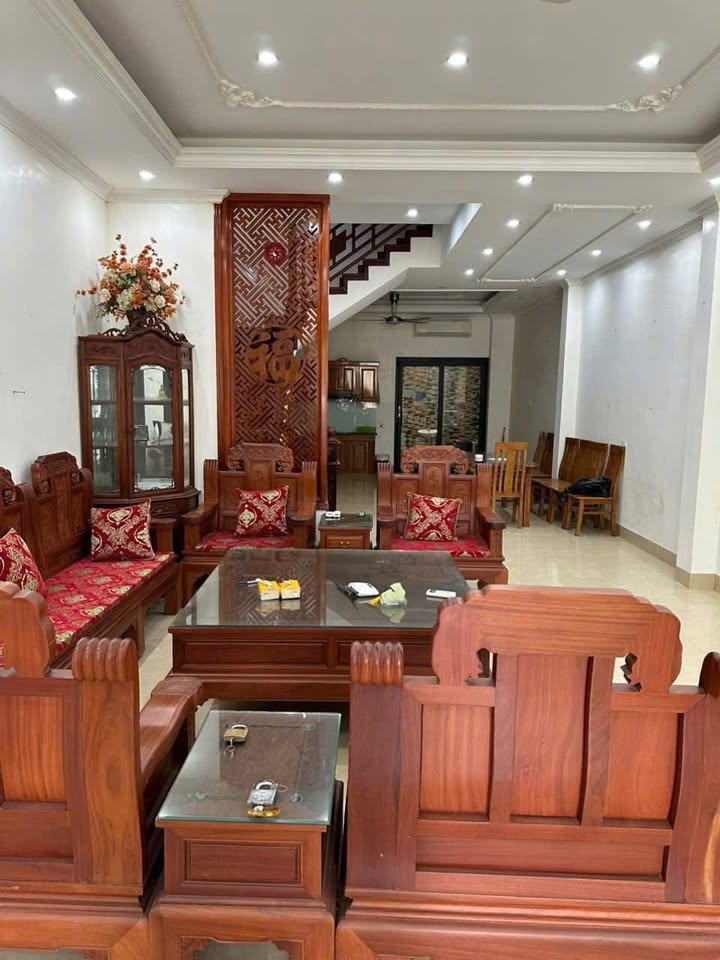 Cho thuê nhà 6PN Võ Cường, Bắc Ninh - Giá 40 Triệu/Tháng - Sẵn Sàng Kinh Doanh