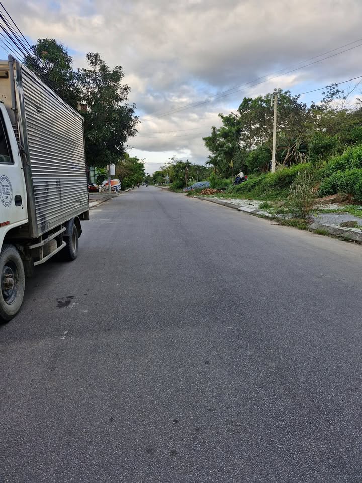 Đất nền Hòa Sơn Đà Nẵng 100m² - Tiềm năng tăng giá vượt trội!