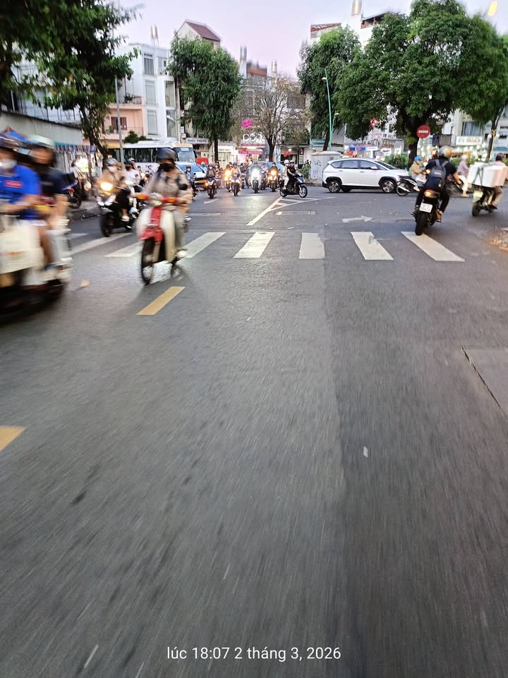 Nhà phố Lê Bình Tân Bình 34m² giá 9 tỷ - Mặt tiền kinh doanh sầm uất!