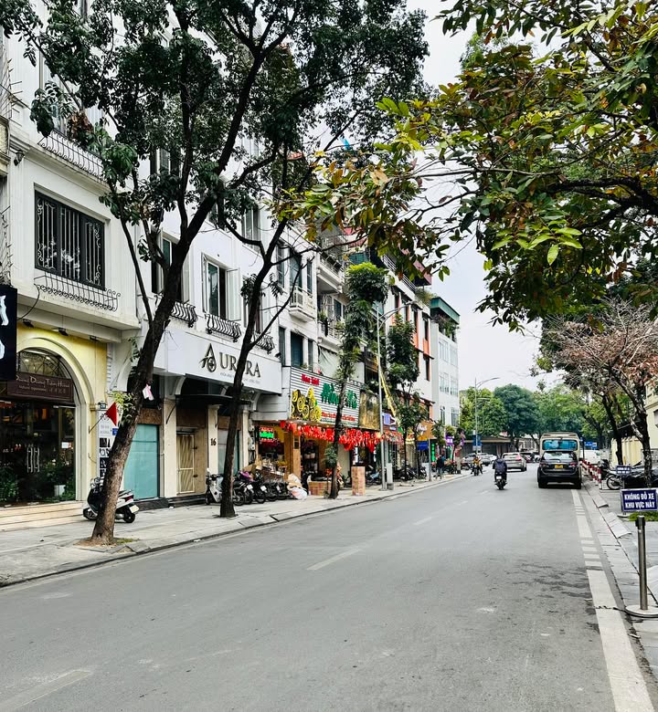 Nhà riêng Phố Ông Ích Khiêm 73m² 32 tỷ - Ô tô vào tận nhà