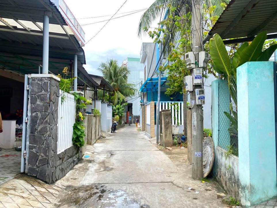 Nhà cấp 4 Tuy Hòa 85m² Nguyễn Tất Thành - Sổ hồng sẵn!