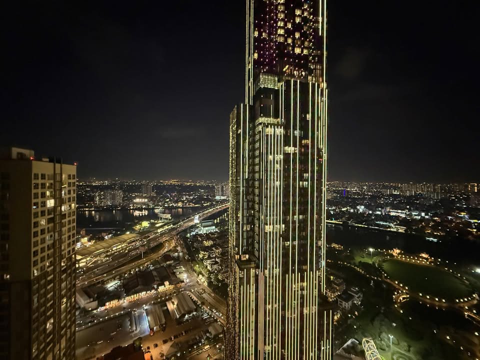 Căn hộ Vinhomes Central Park 2PN 84m² - View Landmark 81 cực đẹp!
