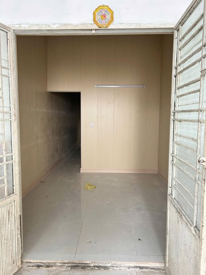 Nhà C4 Kiệt Nguyễn Đình Tứ 50m² Giá 3.3 Triệu - Sẵn Sàng Ở Ngay