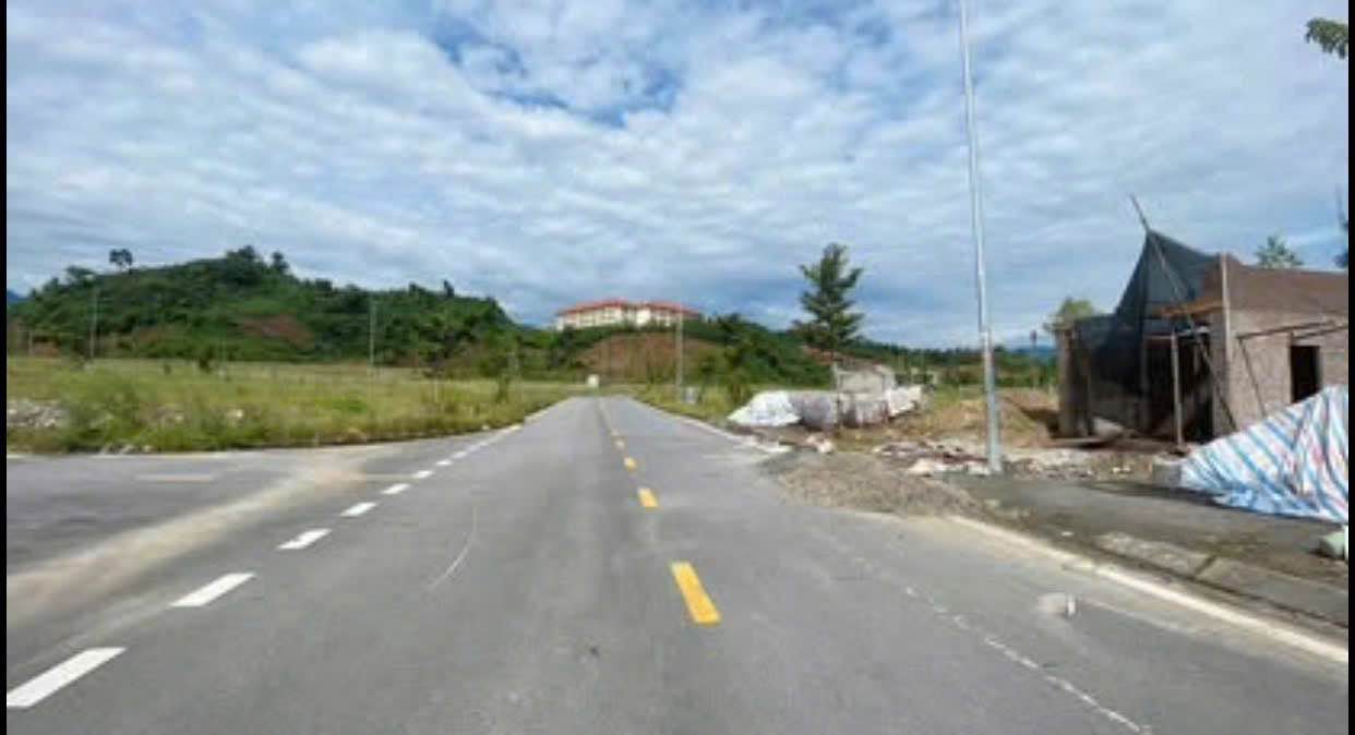 Bán gấp Đất nền Lào Cai 102.6m² - Sổ hồng sẵn, giá 1.85 tỷ