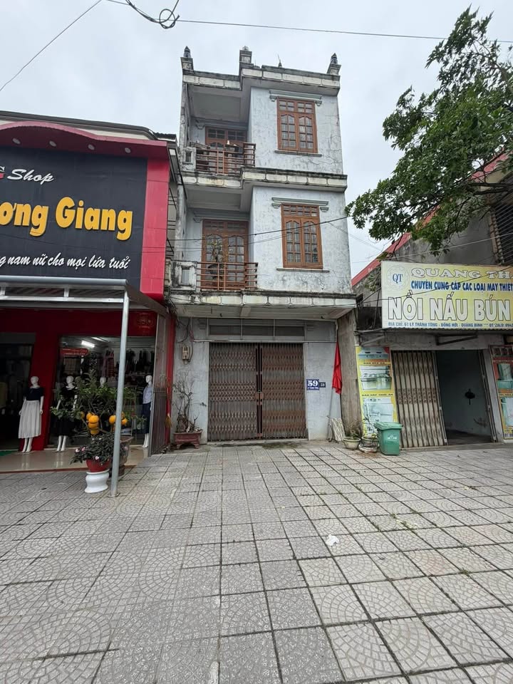 Nhà Mặt Tiền Lý Thánh Tông, Đồng Hới - Kinh Doanh Đắc Lợi 99m²