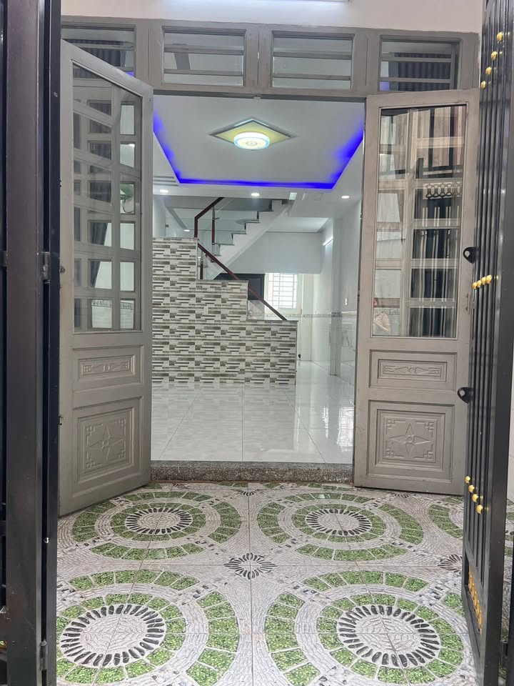 Nhà riêng Hóc Môn 44m² giá 1.58 tỷ - Sổ hồng sẵn, chính chủ!