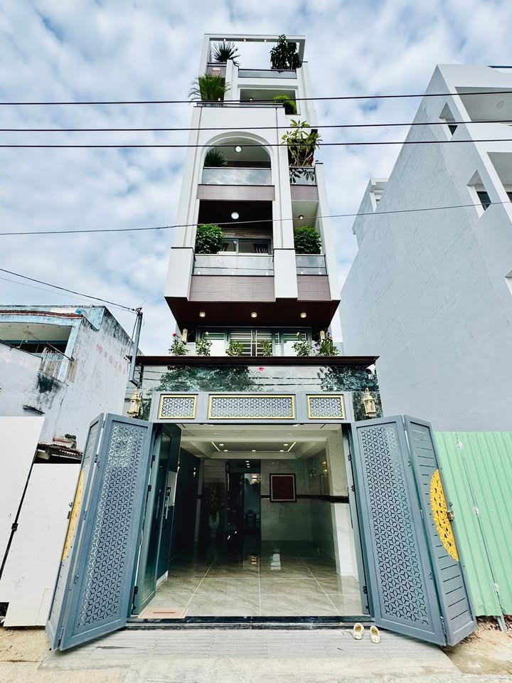 Nhà Phố Mặt Tiền Gò Vấp 72m² - 5PN, Thang Máy, Gara Ô Tô - 15.8 Tỷ