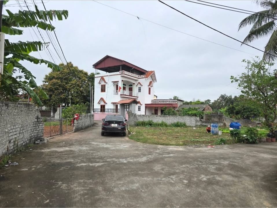 Đất Yên Lư 100m² - Sẵn Sàng Xây Nhà Trọ, Gần KCN