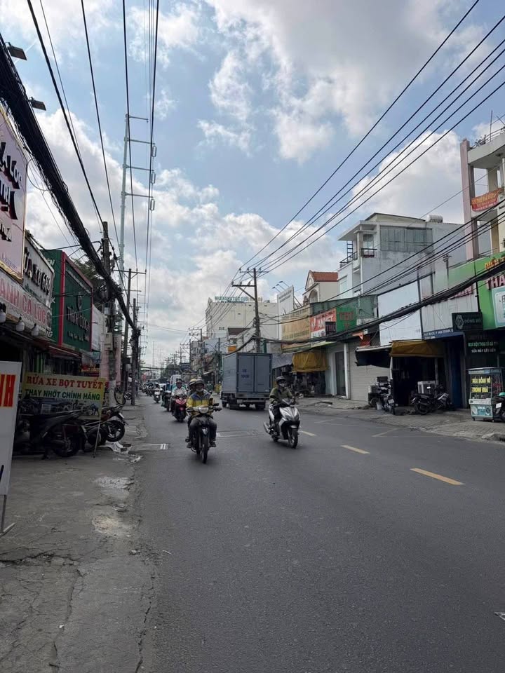 Nhà Phố Âu Cơ Tân Phú 75m² - Mặt tiền kinh doanh đắc địa!