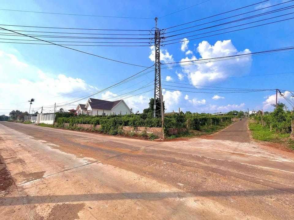 Bán Đất Biển Hồ Pleiku 155m² Sổ Hồng Full Thổ Cư