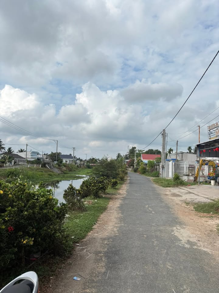 Đất nền Khóm 5 Tiểu Cần 210m² giá 950 triệu - Sổ đỏ chính chủ