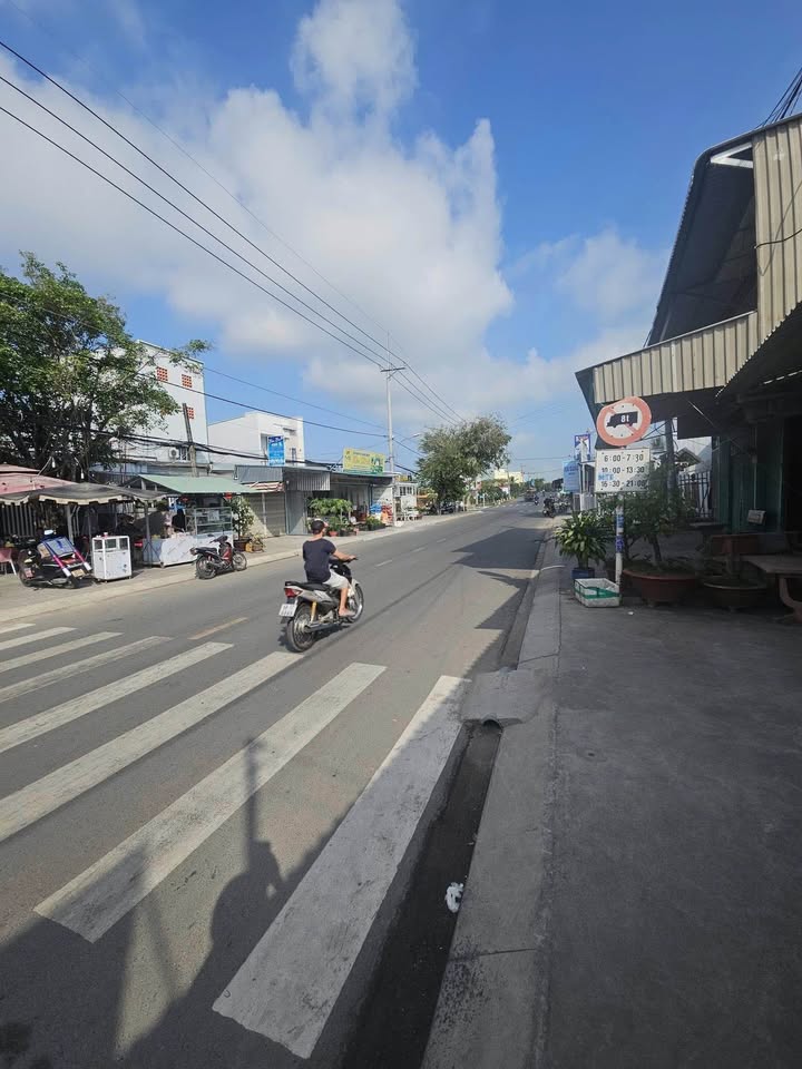 Mặt tiền Quang Trung Rạch Giá 180m² - Kinh doanh cực tốt!