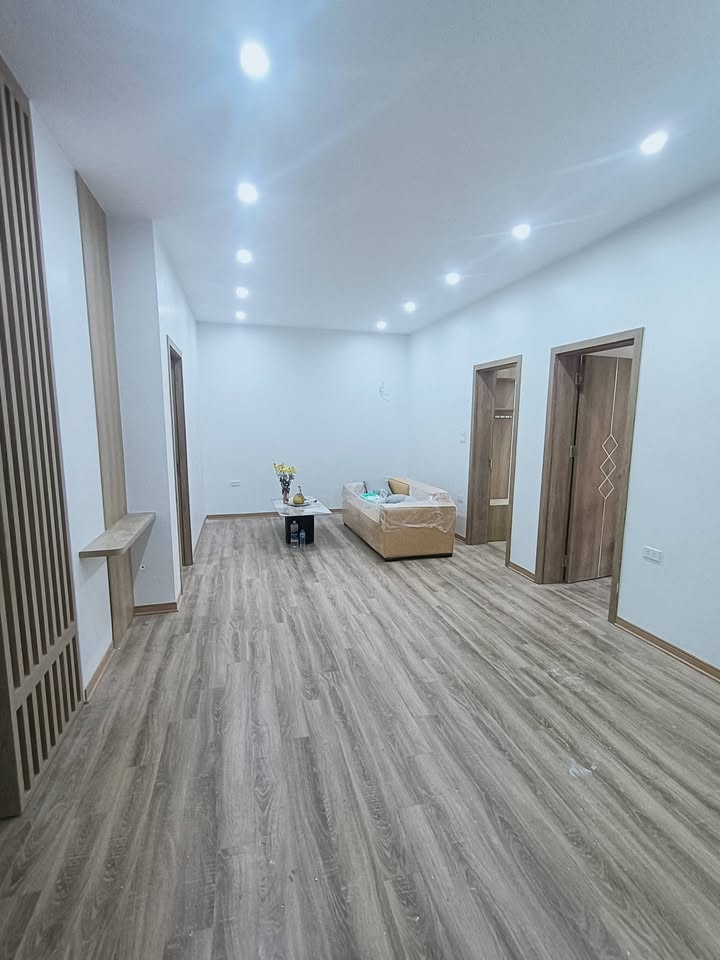 Chung cư Trần Quý Kiên 85m² - 3PN - Ô tô tránh chân tòa - 7.x Tỷ