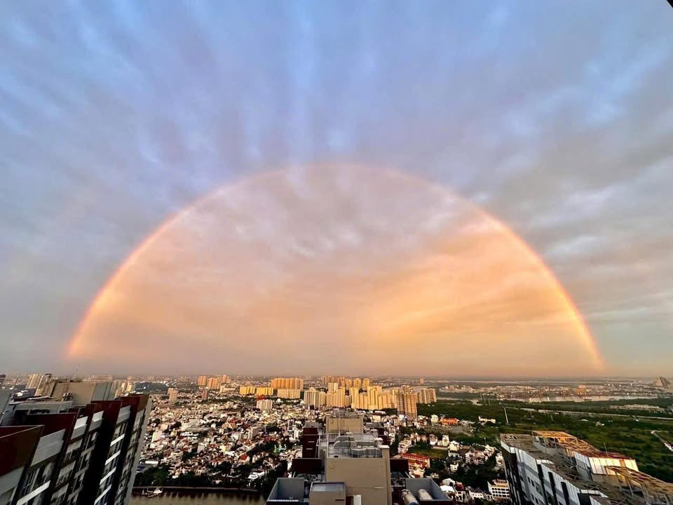 Bán căn hộ Vinhomes Central Park 3PN 116m², 15 Tỷ - Sổ hồng sẵn sàng