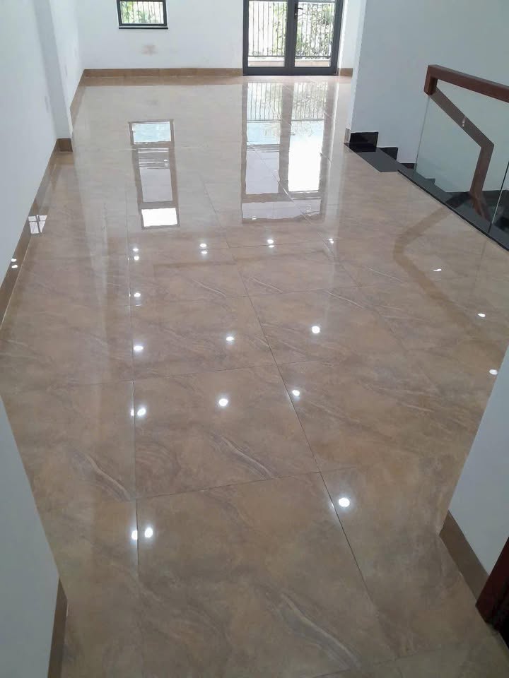 Cho thuê nhà nguyên căn mặt tiền Trần Hưng Đạo, Quy Nhơn - 5PN, 4 tầng