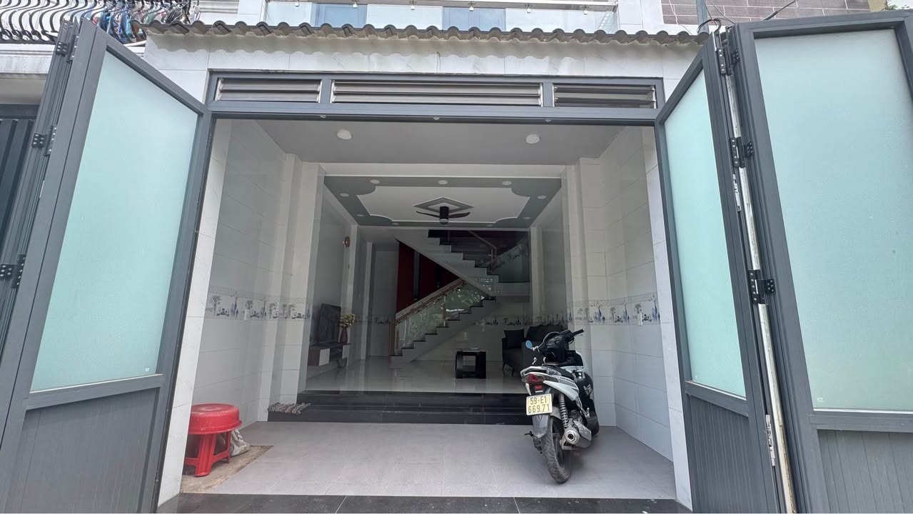 Nhà 3 Tầng Thủ Đức 51m² - Full Nội Thất, Sẵn Sàng Ở Ngay!