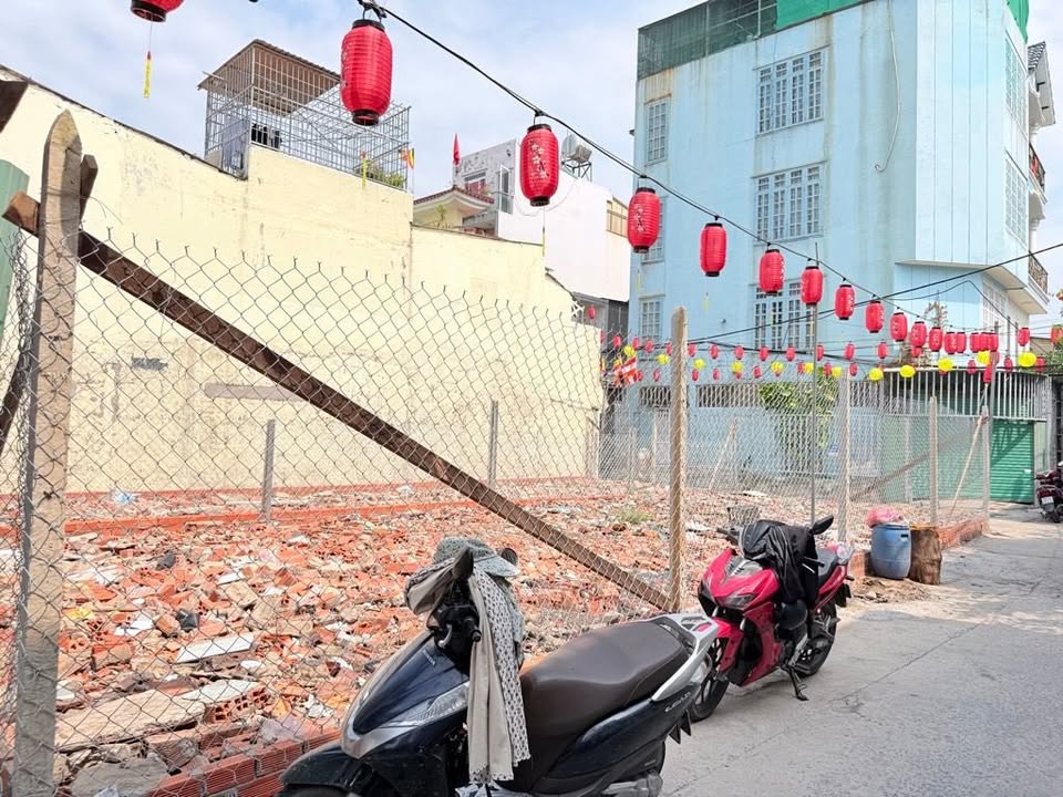 Nhà Hẻm Xe Hơi 69m² Thủ Đức - Gần Sông GigaMall, Giá 6.6 Tỷ