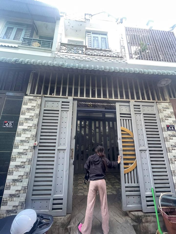 Bán nhà 2 tầng Củ Chi 40m² - Sổ hồng chính chủ, 3PN