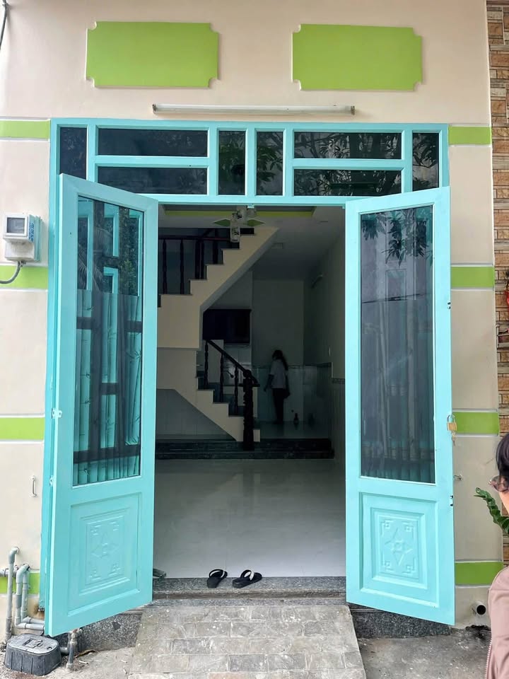 Nhà riêng Thạnh Lộc Q12 22m² giá 1 tỷ - Sẵn sàng ở ngay!