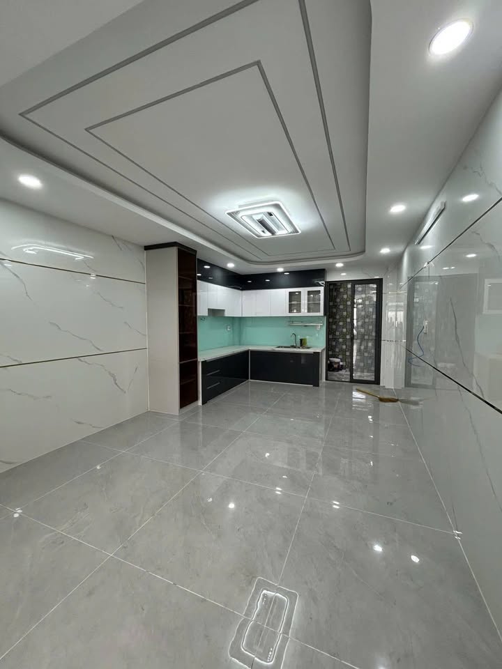 Nhà 5 Tầng Hẻm Xe Hơi 5m, 7.6 tỷ - Hương Lộ 2, Bình Tân