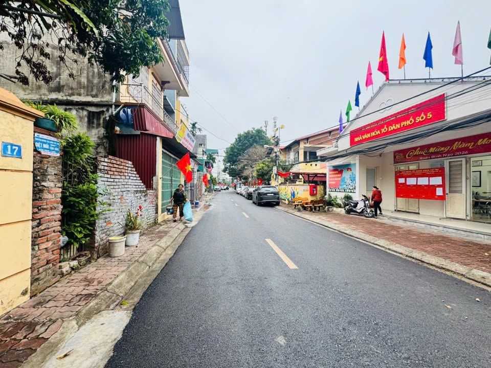 Nhà Phố Giang Biên 80m² – Vị trí đắc địa, Mặt tiền kinh doanh!