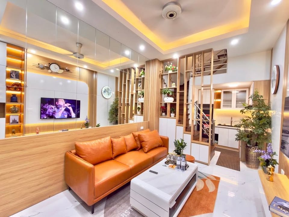 Nhà Phố Giáp Bát 22m² - 7.86 Tỷ - Full Nội Thất, Sẵn Sàng Ở Ngay