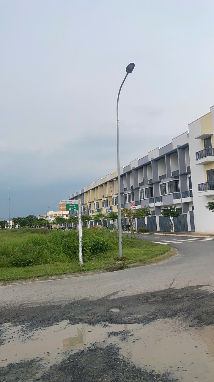 Nhà Trọ 18 Phòng Dòng Tiền Ổn Định 25 Triệu/Tháng Tại Tây Ninh