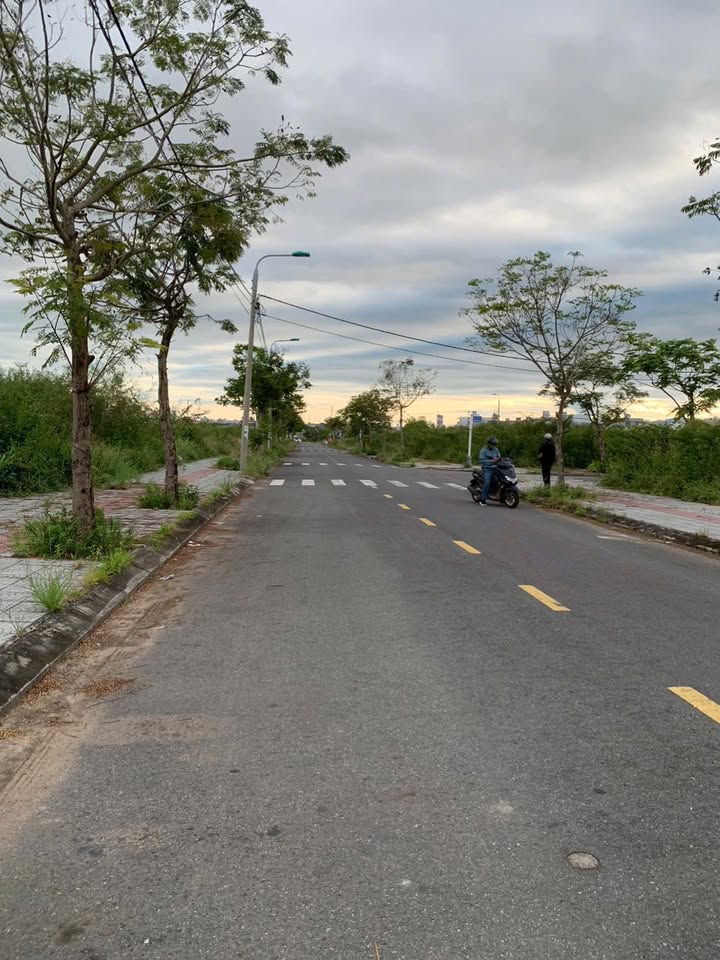 Đất Nền Cồn Dầu 22, Hòa Xuân (100m²) - Hướng Tây Bắc, Giá 6.7 Tỷ