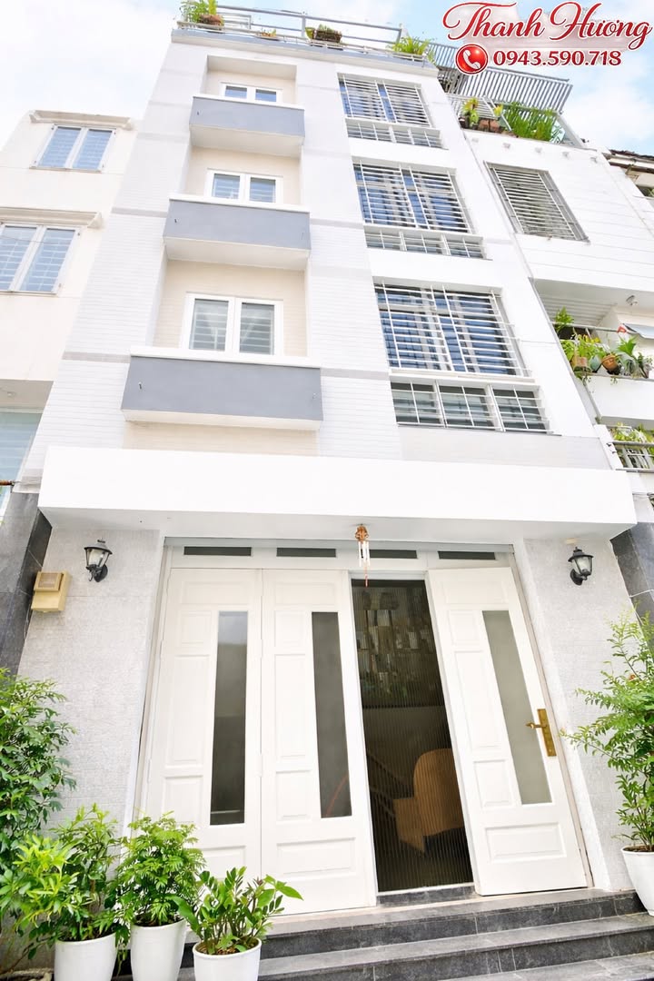 Cho thuê nhà nguyên căn hẻm xe hơi Bạch Đằng, Tân Bình - 3PN, 4WC, 18tr