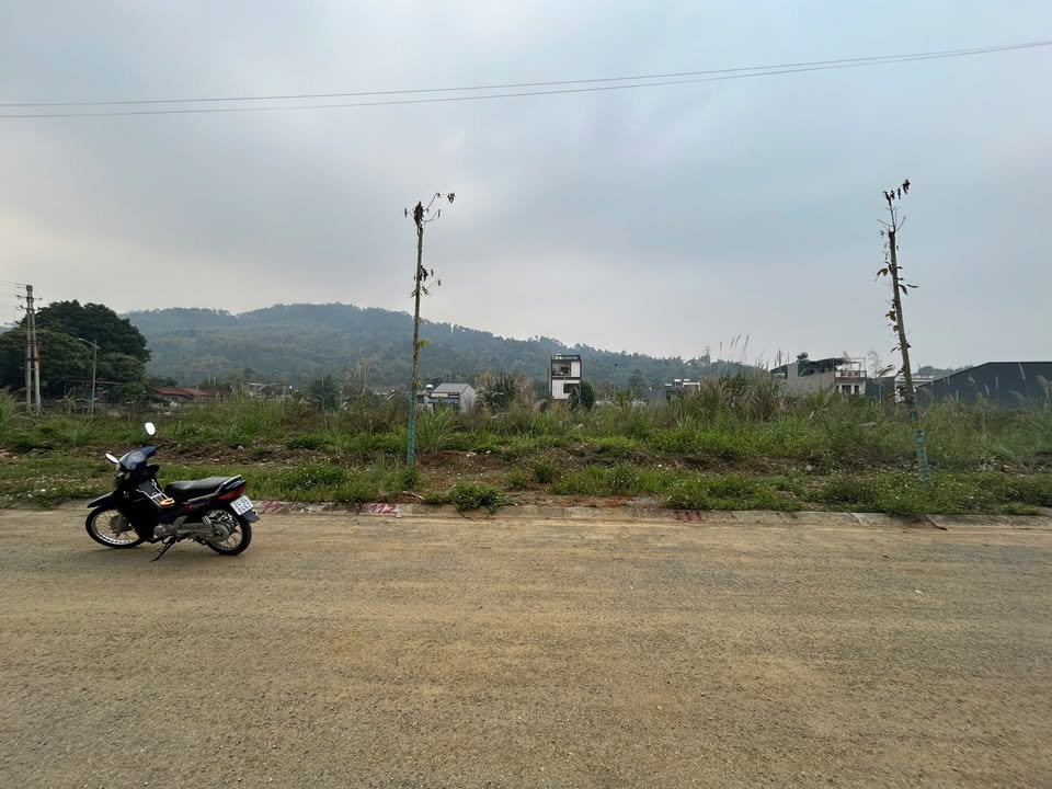 Đất nền Xuân Tăng, Lào Cai 100m² – Sổ đỏ chính chủ, giá chỉ 1.2 tỷ!