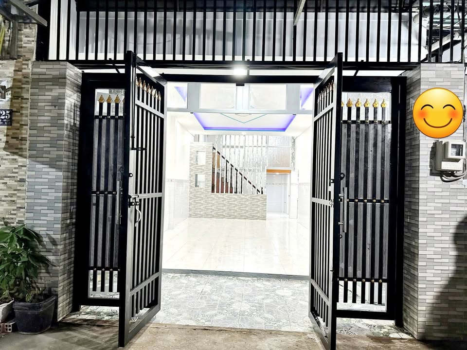 Cho thuê Nhà Phường Thạnh Lộc, Quận 12 - 67m² Giá 7.5 Triệu/Tháng