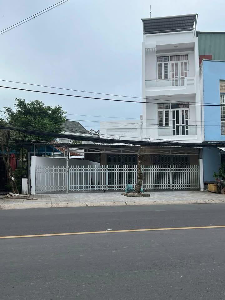 Nhà phố Ung Văn Khiêm Long Xuyên 140m² - Mặt tiền kinh doanh đắc địa!