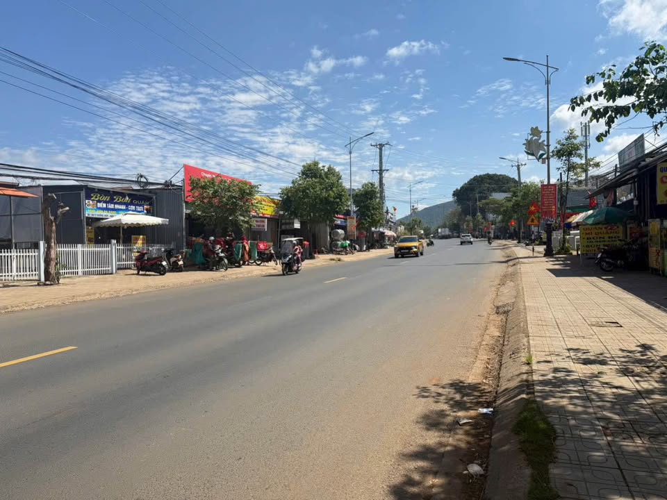 Nhà Mặt Tiền QL 20 Đức Trọng 350m² - Đầu tư sinh lời ngay!