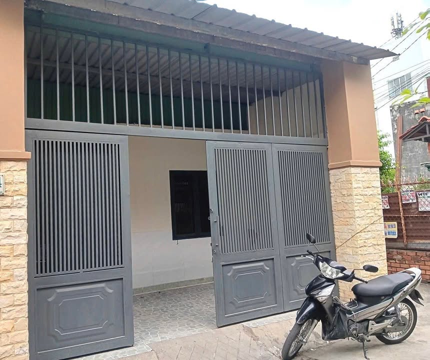 Nhà riêng Hiệp Bình Chánh 100m² giá 10 triệu - Ô tô vào tận nhà!