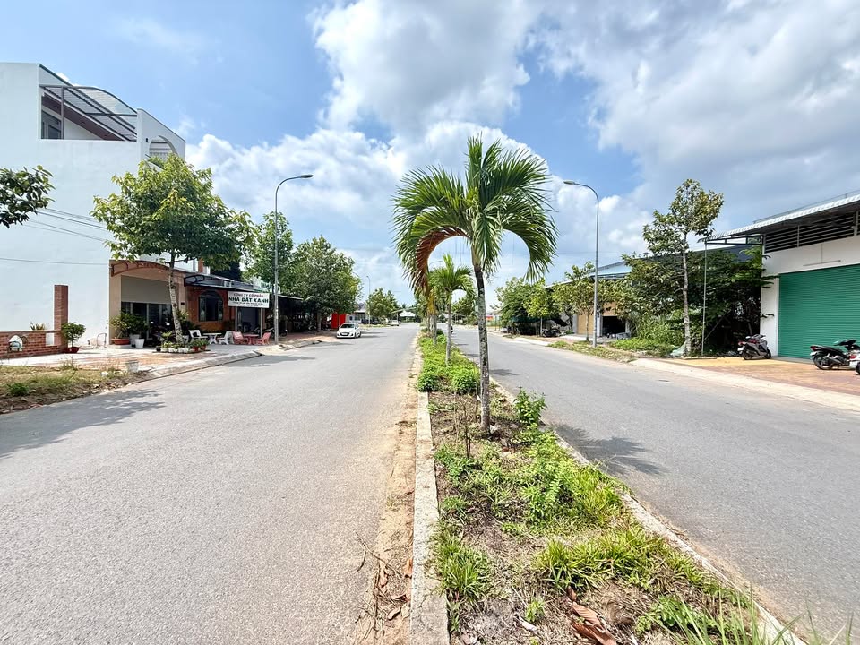 Đất nền KDC Phú An, Cần Thơ - 100m² Hướng Đông Nam, 3 tỷ xxx - Kinh doanh/Ở tốt