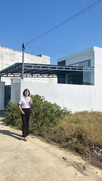 Đất nền Hàm Liêm 130m² chỉ 900 triệu - Sổ đỏ chính chủ