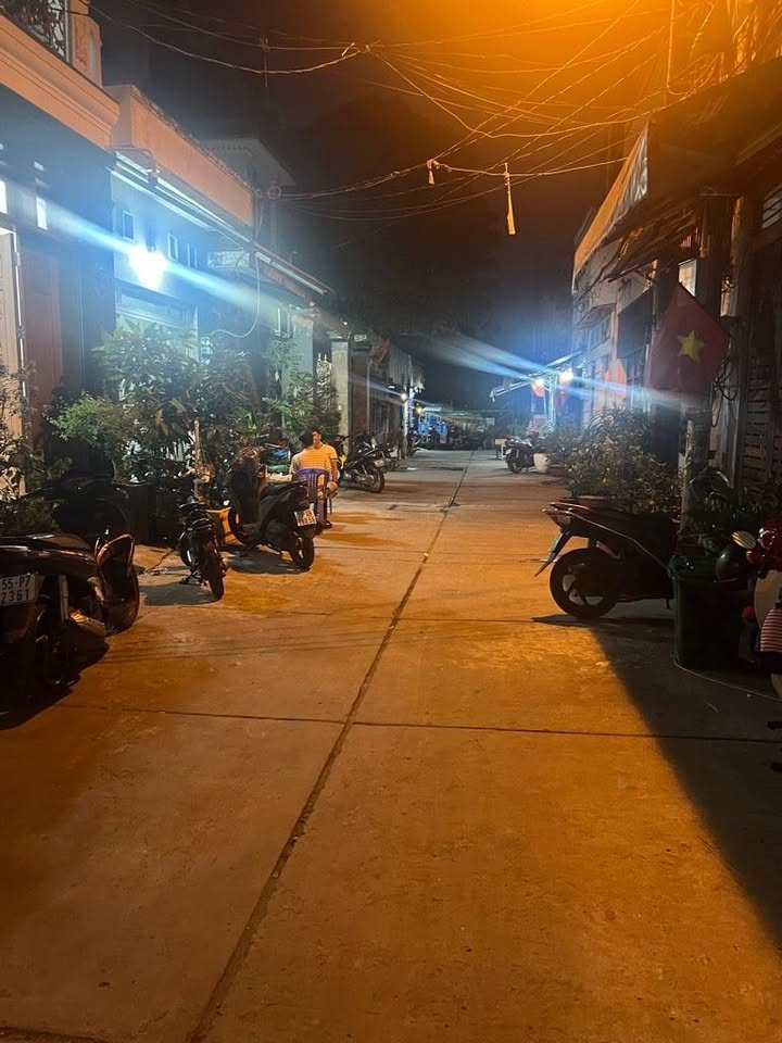 Nhà Hẻm Xe Hơi 8m Gò Xoài, Bình Tân - 72m² Full Nội Thất, Giá 6.5 Tỷ