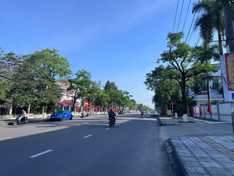 Nhà Mê Lửng Mặt Tiền Trần Quý Cáp, Tam Kỳ - Kinh Doanh Đắc Địa 5 Tỷ