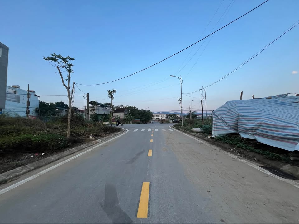 Đất nền Nam Cường Lào Cai 144m² - View suối, giáp Hoàng Liên - Giá 2 tỷ