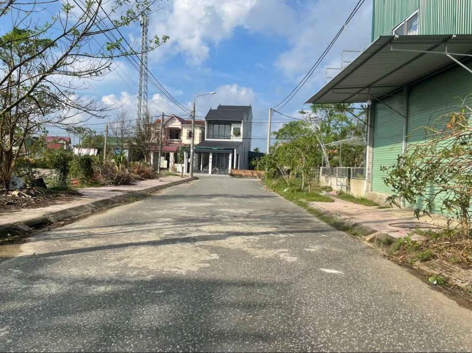Đất nền Thành phố Hà Tĩnh 160m² - Đường rộng ô tô vào tận nơi!