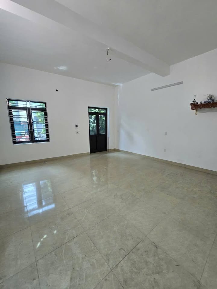 Nhà 2 Tầng Mặt Phố Kinh Doanh Sầm Uất TP Hải Dương - 85m² Giá 8 Triệu