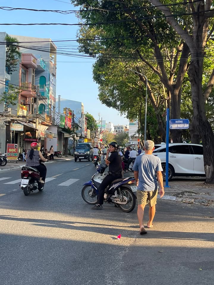 Nhà 38.5m² Phạm Ngũ Lão, P1 Vũng Tàu - 3 Tỷ 850 - Gần Biển, Sẵn Ở Ngay