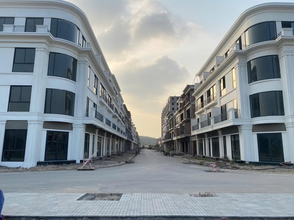 Chung cư FLC Hạ Long căn góc 101m² - Giá tốt 2.62 tỷ