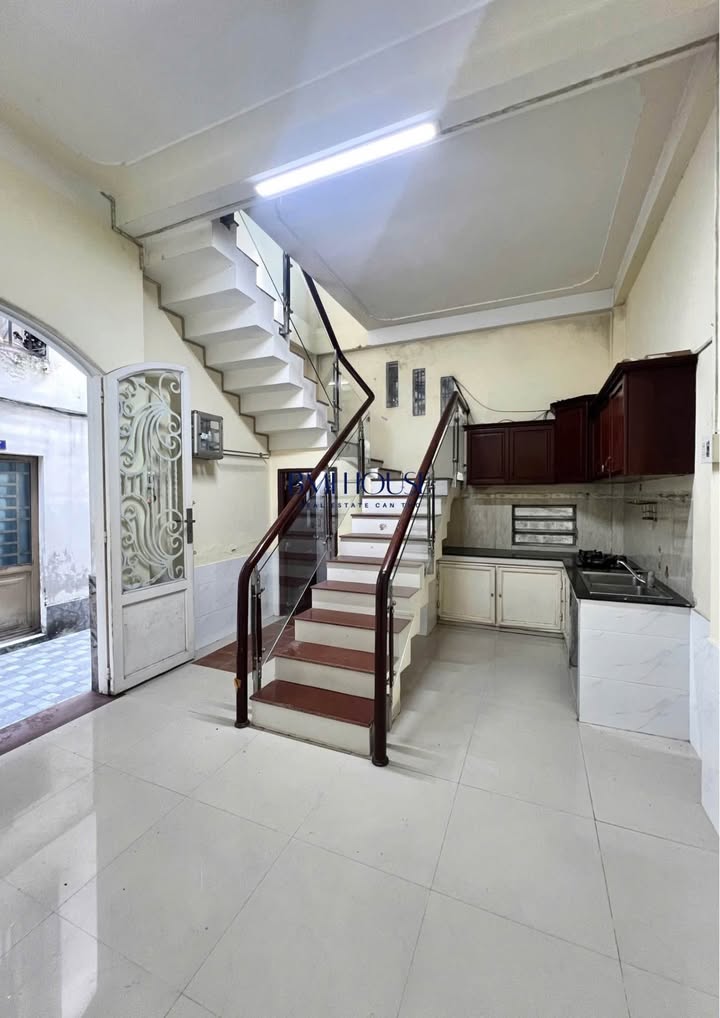 Nhà 2PN hẻm Trần Hoàng Na, Cần Thơ 4 triệu - Sẵn sàng ở ngay!