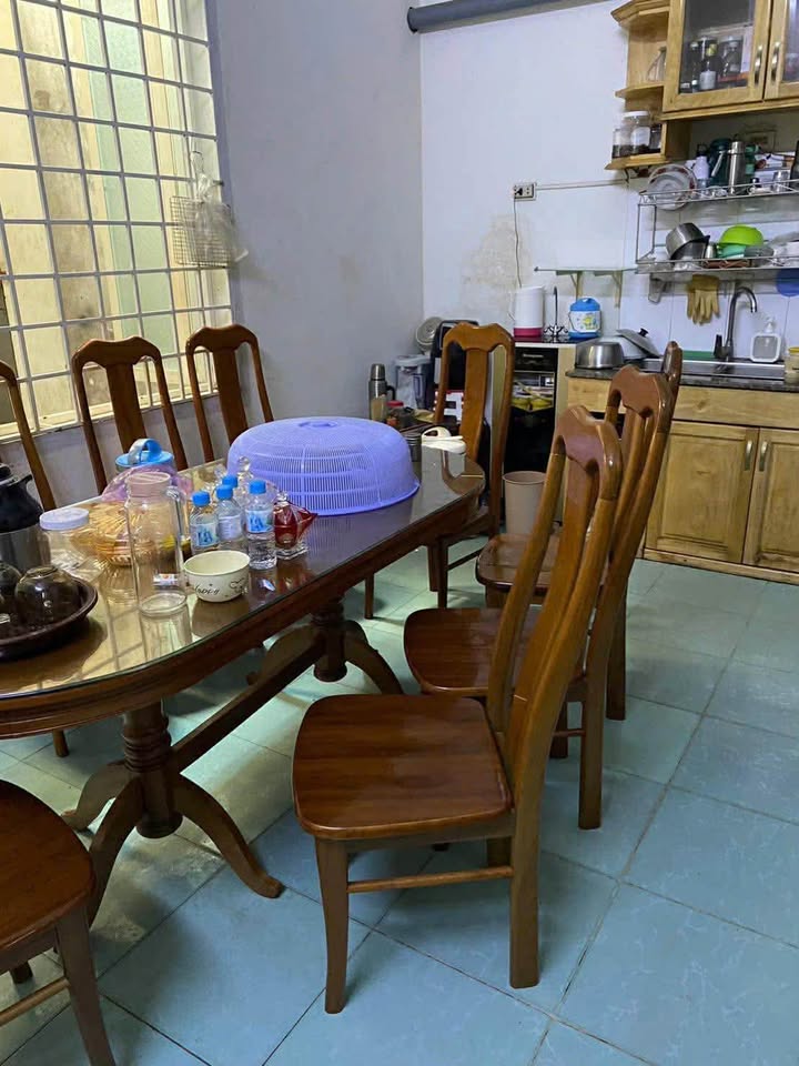 Nhà riêng Thi Sách Kon Tum 183m² - Sổ hồng sẵn, trung tâm phố!