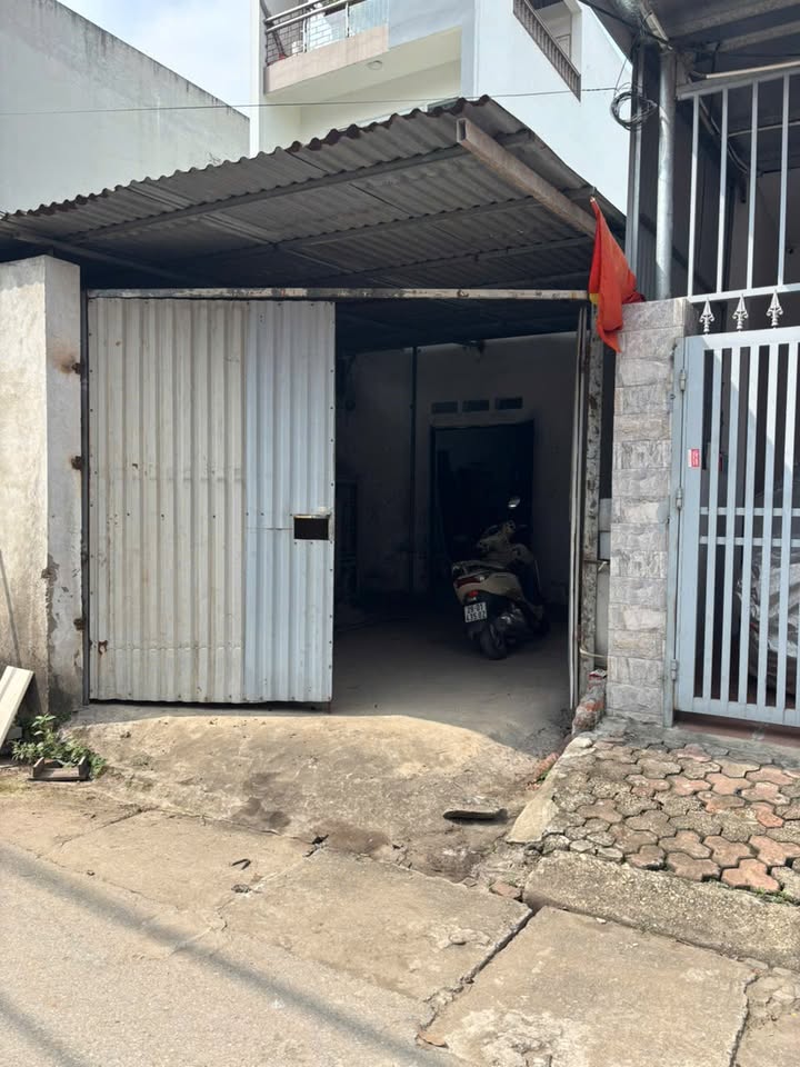 Kho/Xưởng Đông Anh 120m² giá 3 triệu - Container thoải mái!