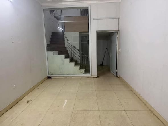 Nhà Mặt Tiền Kênh Nhà, 40m², 2PN Cho Thuê Giá 4.5 Triệu/Tháng