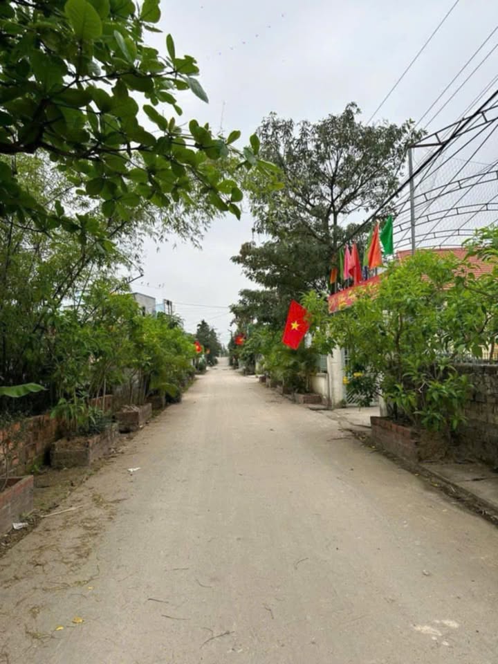 Đất nền Sông Khoai, Quảng Yên 92m² - Sổ đỏ chính chủ, giá chỉ 1.5 tỷ!