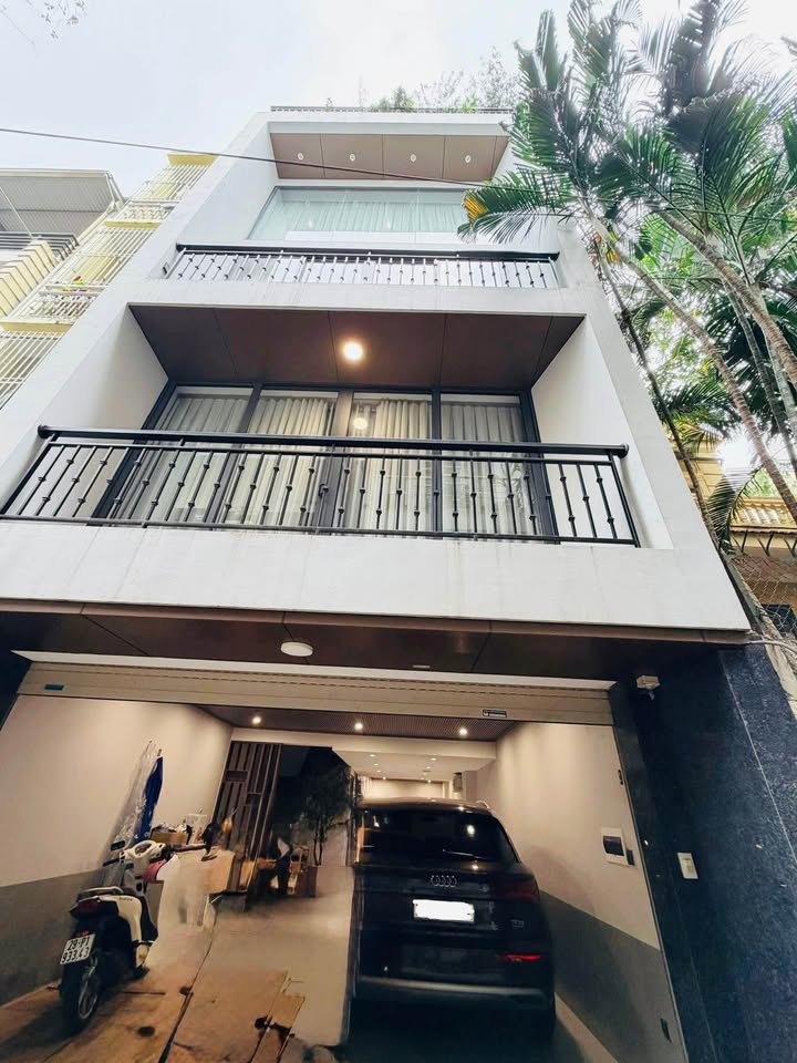 Nhà 100m² Ba Đình - 5 Tầng Thang Máy, Gara Ô Tô - 36 Tỷ